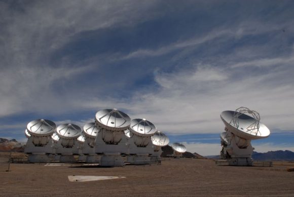 The ALMA array is in Chile. Once ALMA was added to the Event Horizon Telescope, its power increased by a factor of 10. Image ALMA (ESONAOJNRAO), O. Dessibourg