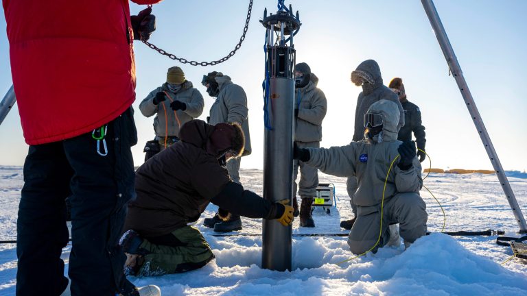 NASA Engineers Create Underwater Robots for Polar Ice Exploration